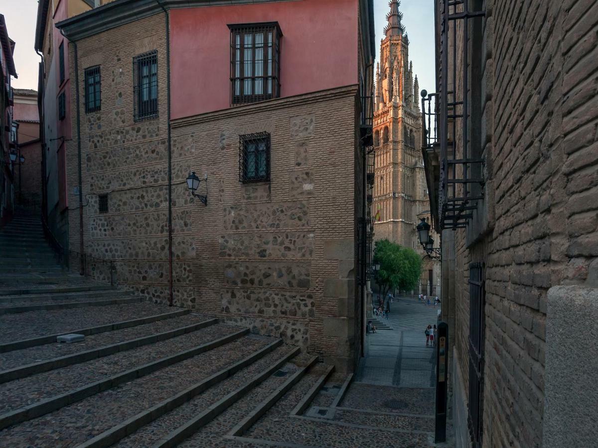 Apartamentos Rey Moro Toledo Exterior photo